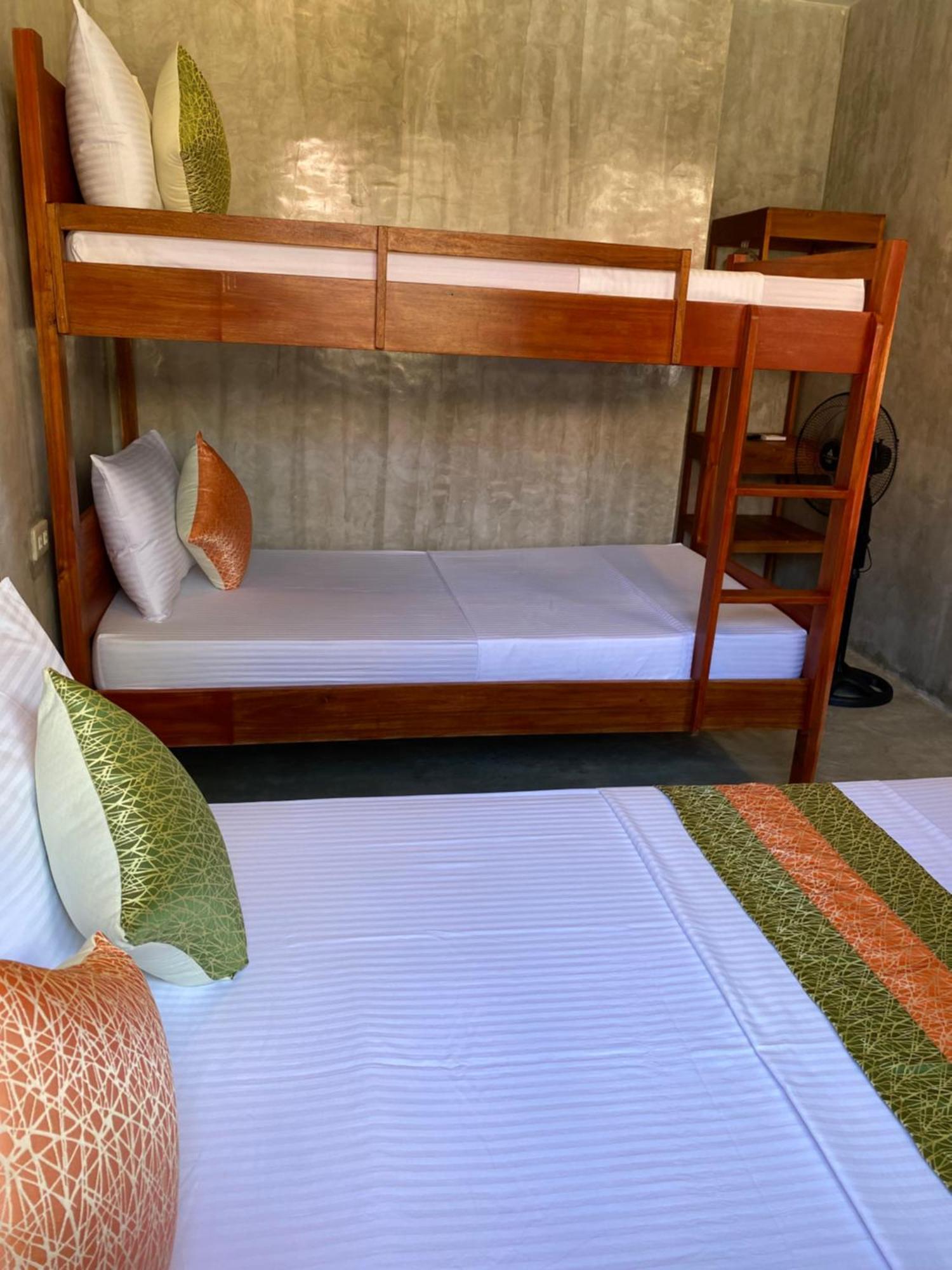 Rl Harbor Inn Annex 엘니도 외부 사진