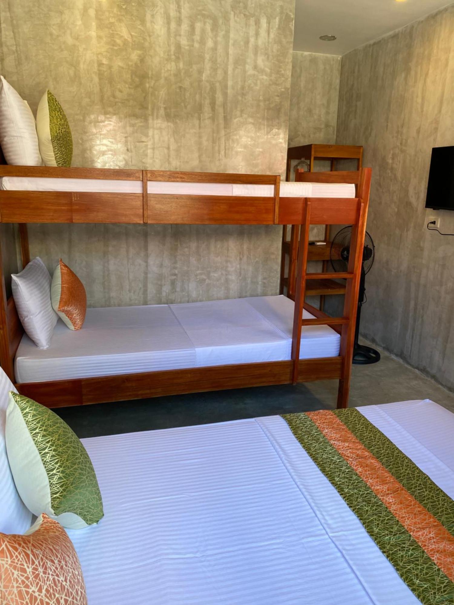 Rl Harbor Inn Annex 엘니도 외부 사진