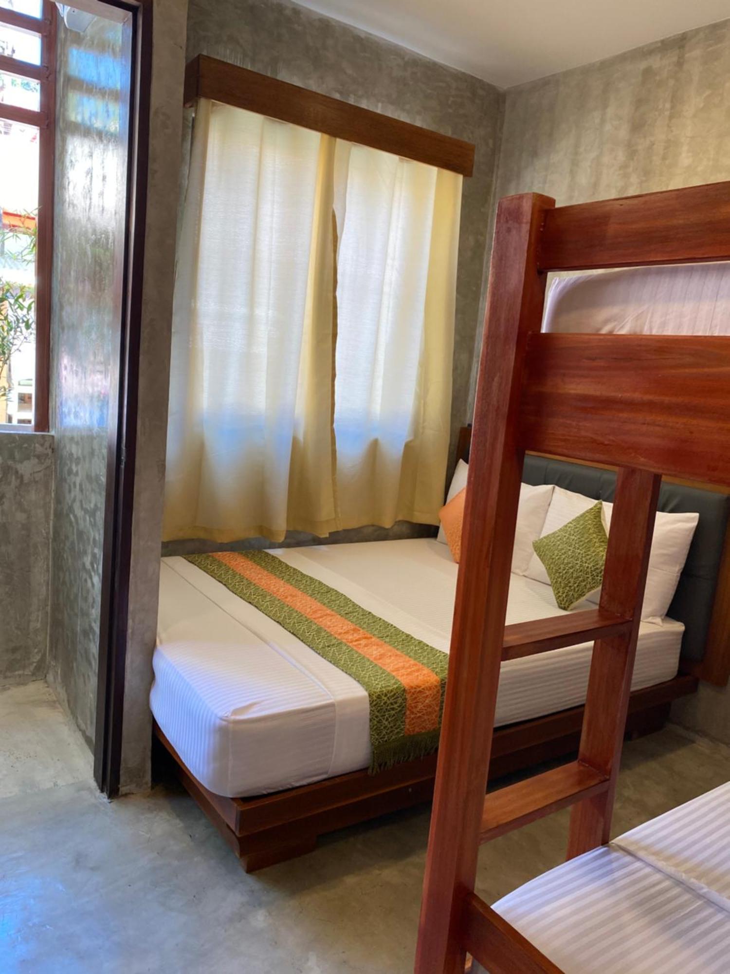 Rl Harbor Inn Annex 엘니도 외부 사진